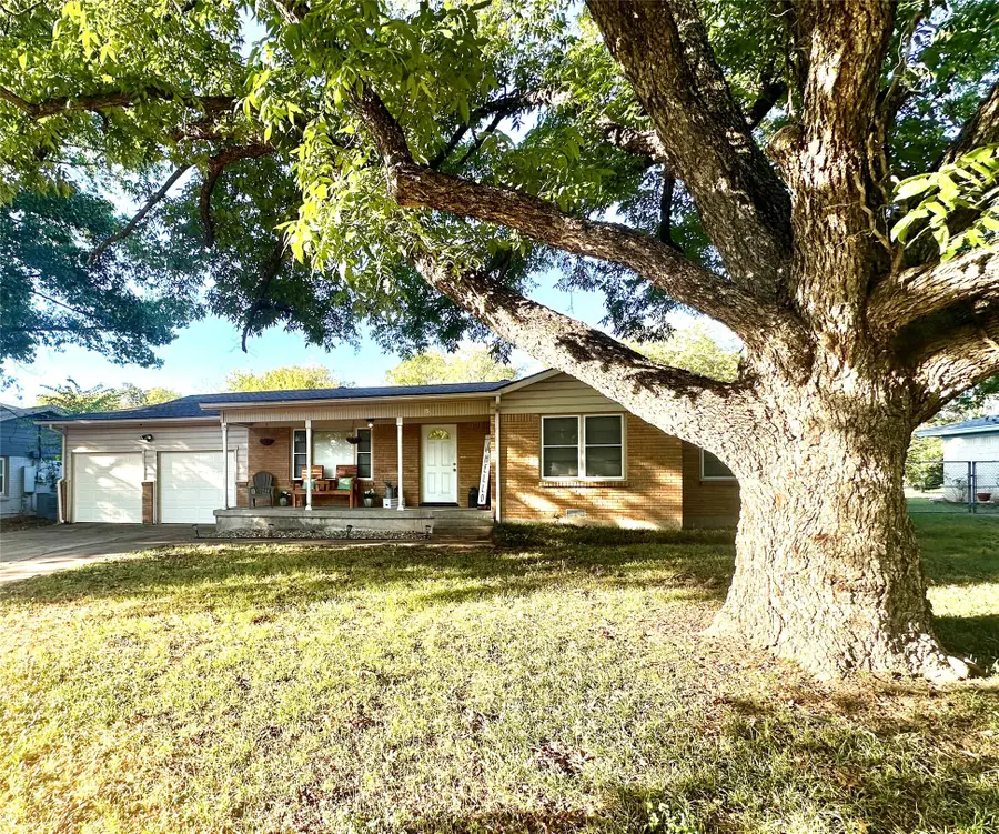 15 Page Street, Hurst, TX 76053 - #2