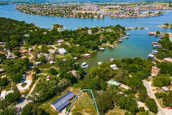 1306 Keechi Trail, Granbury, TX 76048