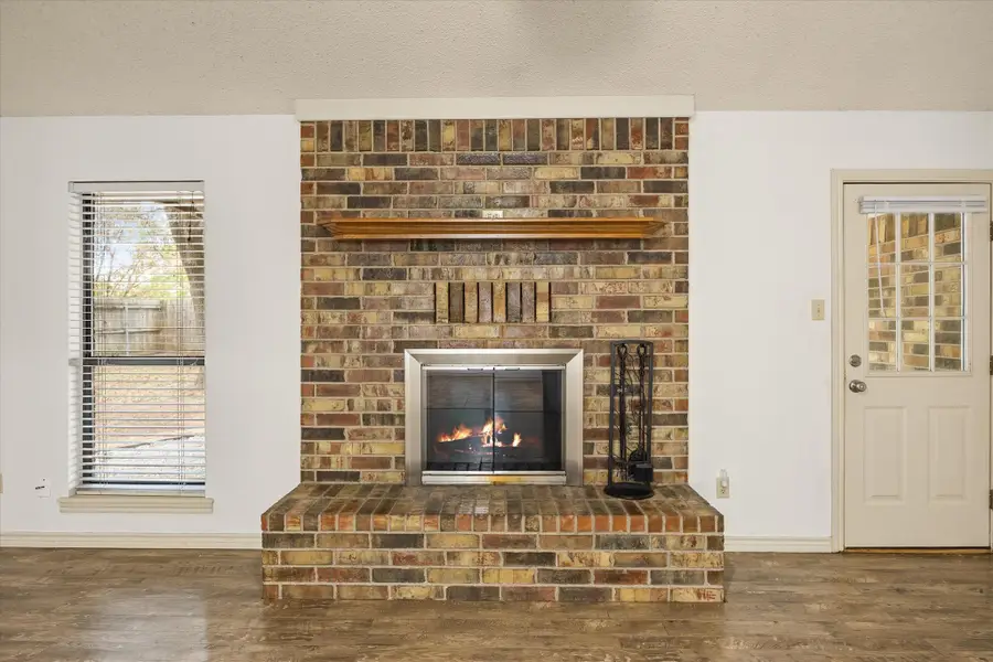 1812 N Cypress Avenue, Stephenville, TX 76401 - #3