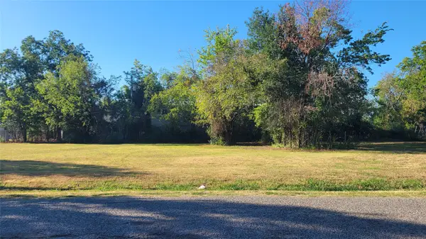 1903 Sycamore Street, Commerce, TX 75428