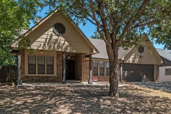 3220 Timberview Drive, Corinth, TX 76210