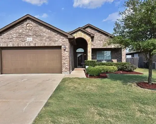 8212 Deer Bluff Lane, Fort Worth, TX 76179