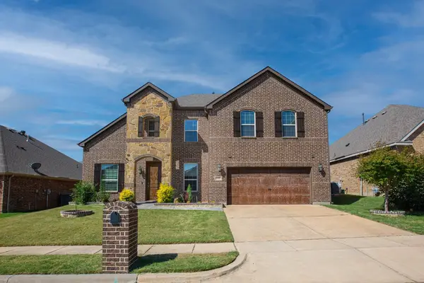 1002 Nail Lane, Euless, TX 76040