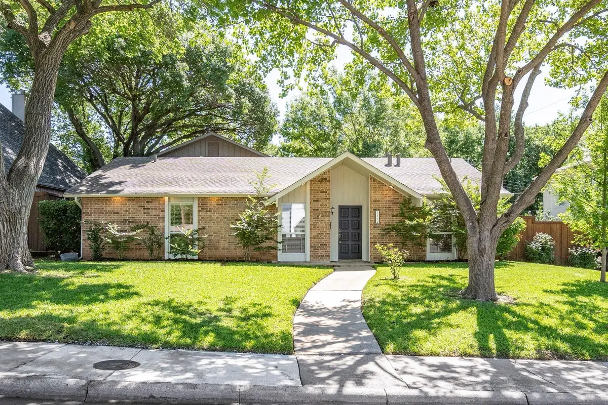 7162 Carrousel Circle, Dallas, TX 75214 - #1