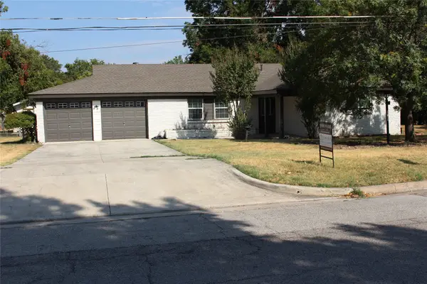 1103 Bryant Street, Benbrook, TX 76126