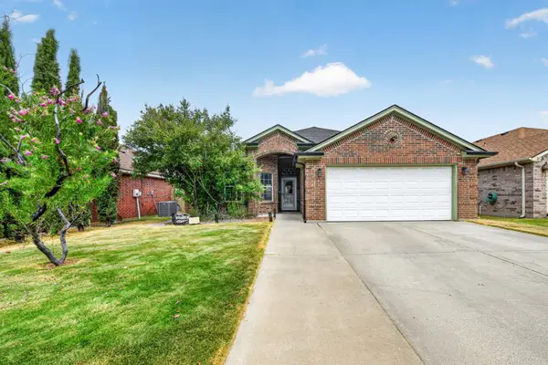 9228 Jason Drive, White Settlement, TX 76108