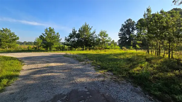 333 County Road 3092, De Berry, TX 75639