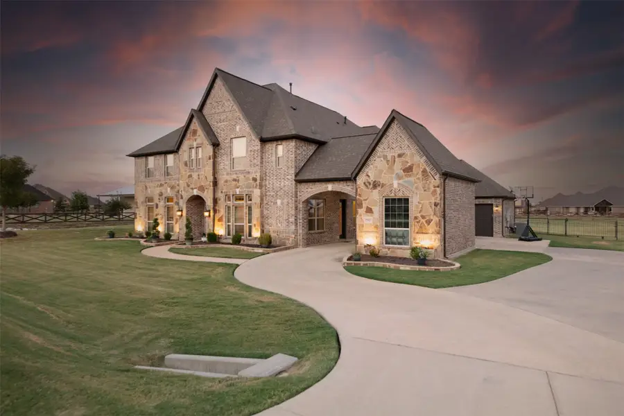 9411 Tay Lane, Justin, TX 76247 - #2
