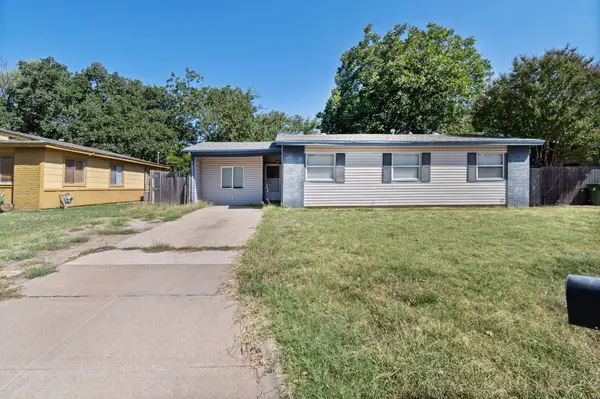 756 Thomas Avenue, Hurst, TX 76053