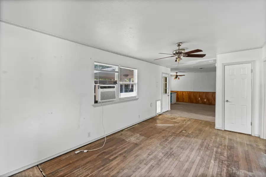 756 Thomas Avenue, Hurst, TX 76053 - #3