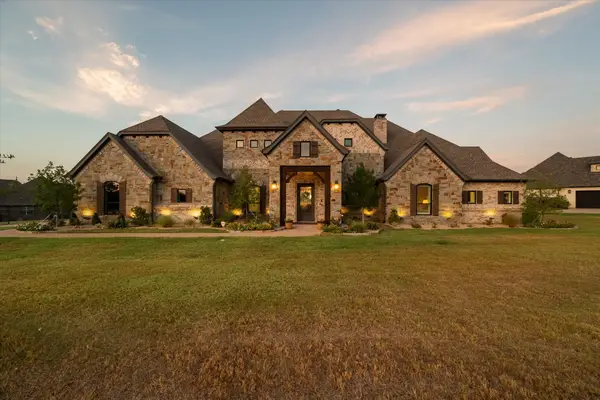 10613 Kyle Circle, Burleson, TX 76028