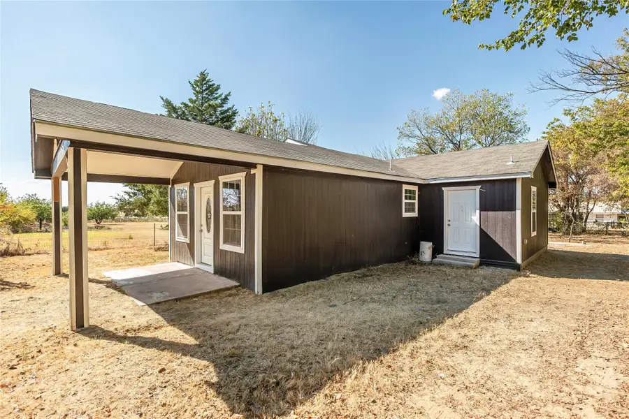 106 Northcott Street, Nocona, TX 76255 - #3