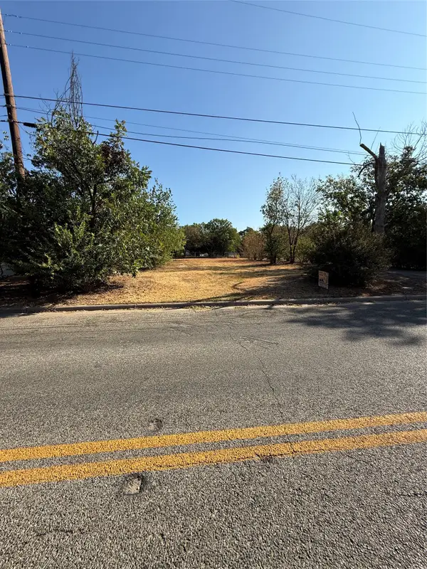 Address Withheld By Seller, Brownwood, TX 76801