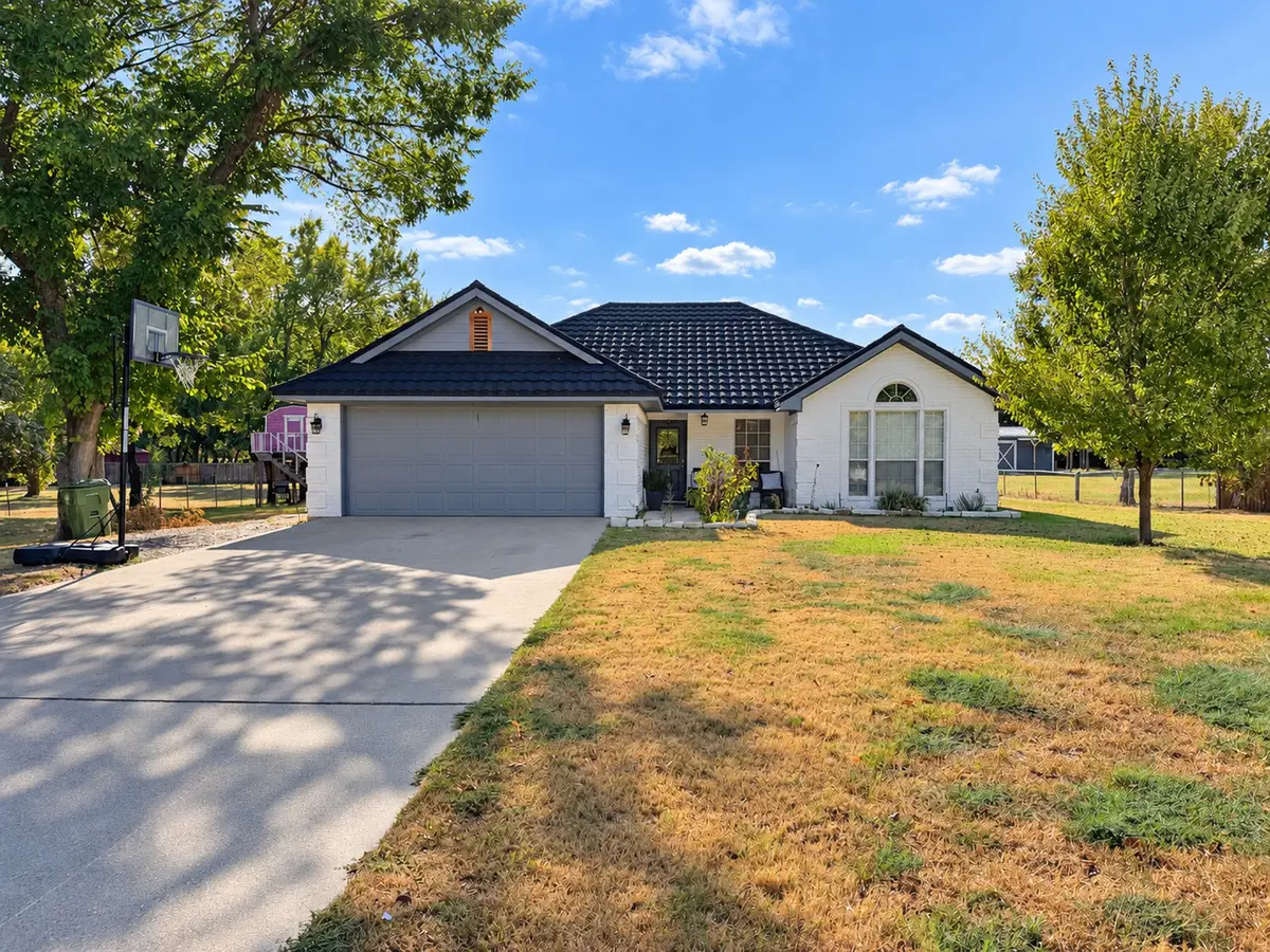 113 Westridge Drive, Springtown, TX 76082 - #1