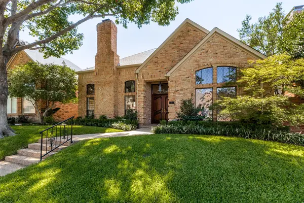 2 Grovenor Court, Dallas, TX 75225