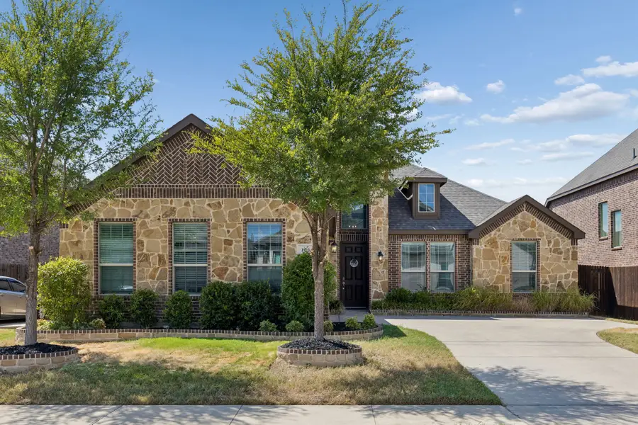 105 Bluewood Drive, Red Oak, TX 75154 - #2
