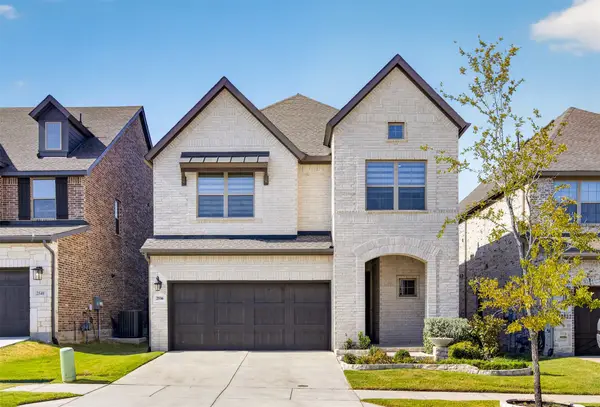 2536 Four Roses Drive, Lewisville, TX 75056