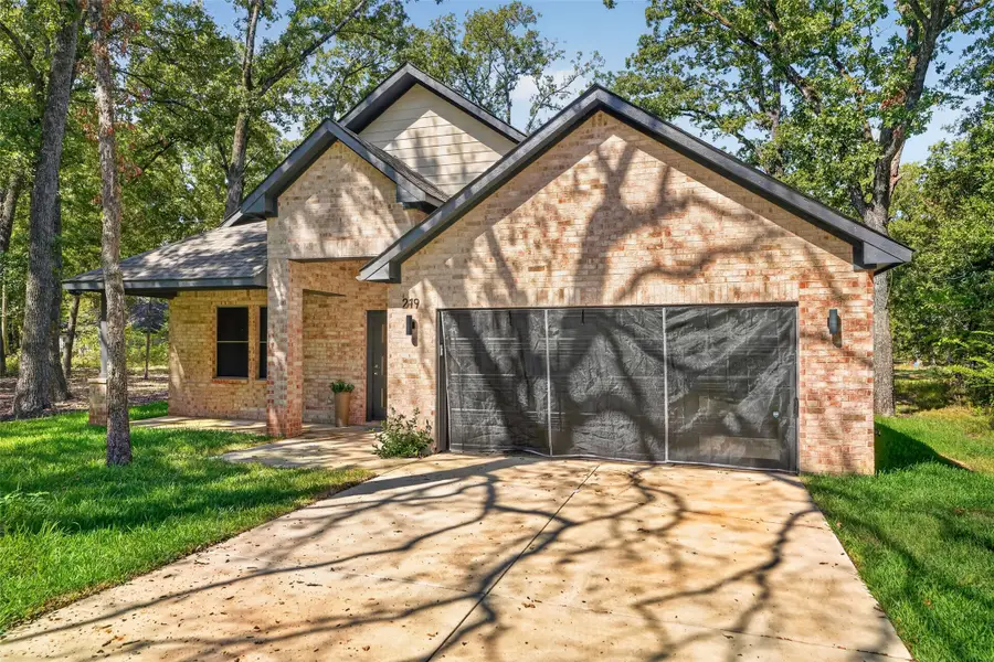 219 E Beachwood Loop, Trinidad, TX 75163 - #2
