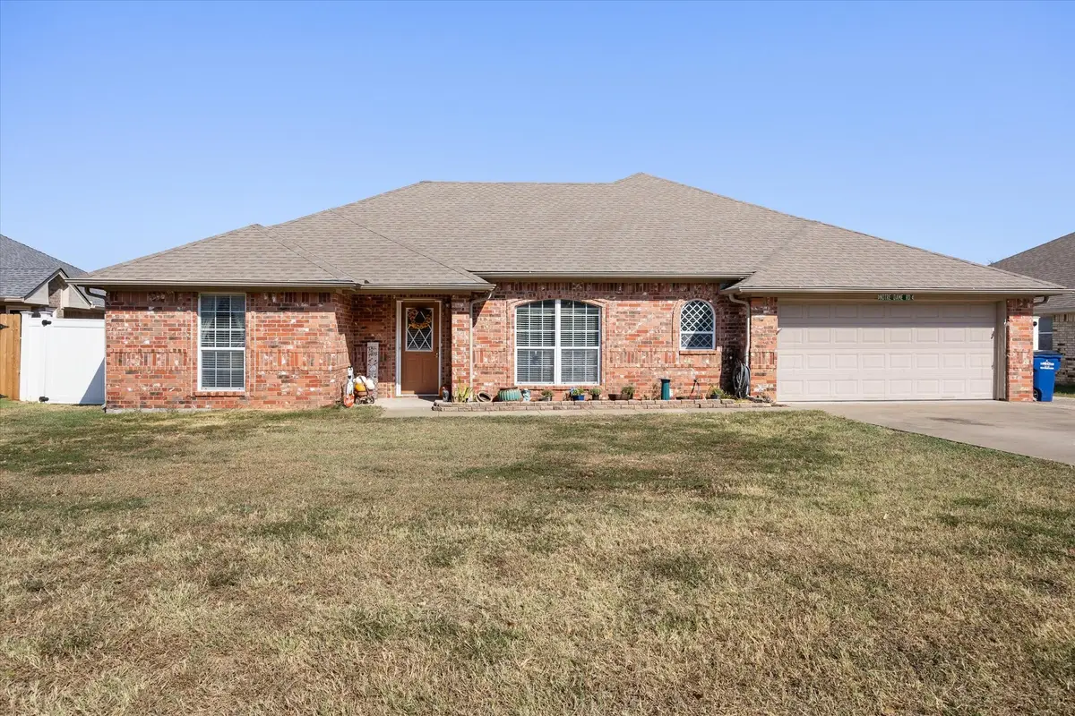 612 Parker Lane, Granbury, TX 76048 - #1