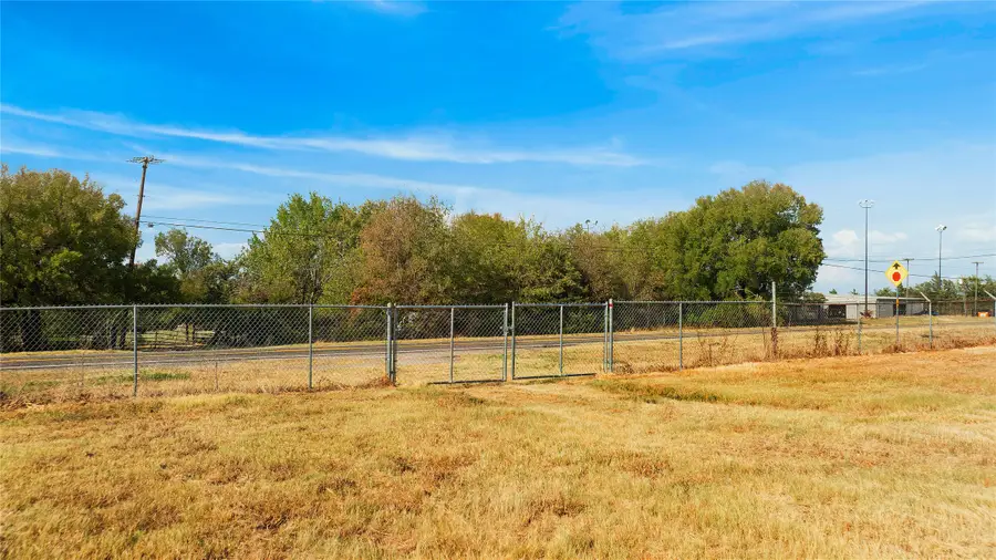 2610 Spur 139, Paris, TX 75462 - #2