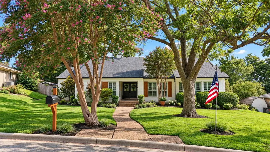 303 Russwood Street, Rockwall, TX 75087 - #2