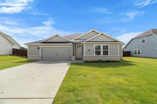 614 Finlee Way, Tioga, TX 76271