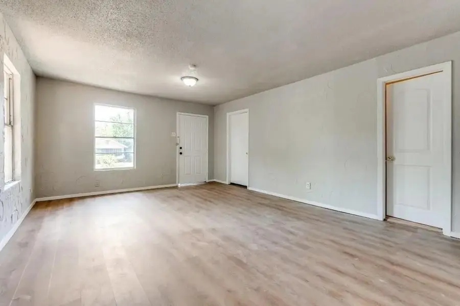 4404 Colonial Avenue, Dallas, TX 75215 - #2