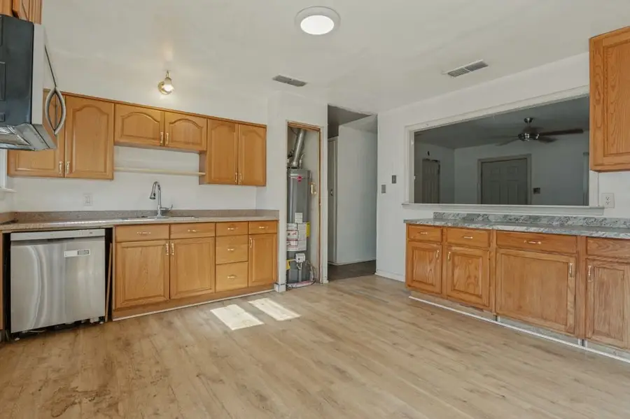 1024 Harris Drive, Euless, TX 76039 - #3