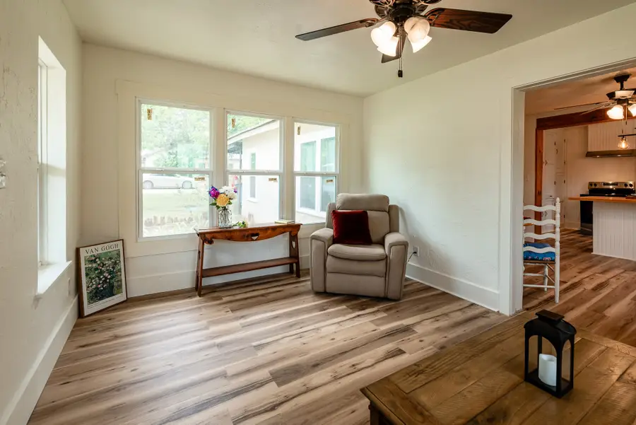 801 N Avenue A, Cross Plains, TX 76443 - #3