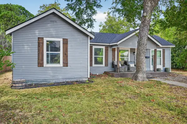 209 Cynisca Street, Waxahachie, TX 75165