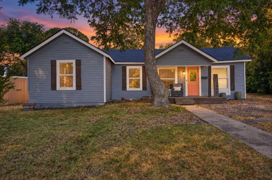 209 Cynisca Street, Waxahachie, TX 75165 - #2