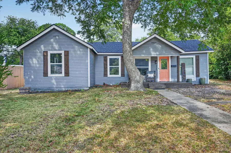 209 Cynisca Street, Waxahachie, TX 75165 - #3