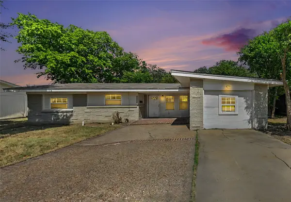 5504 Wheaton Drive, Fort Worth, TX 76133