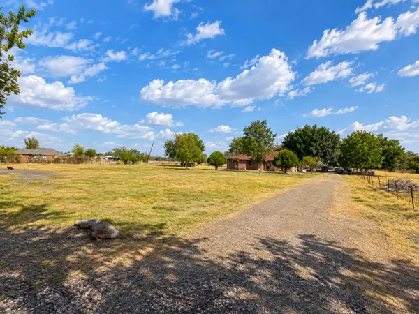 2429 Neck Road, Palmer, TX 75152
