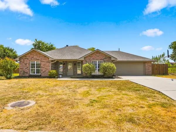 213 Bryant Street, Pottsboro, TX 75076