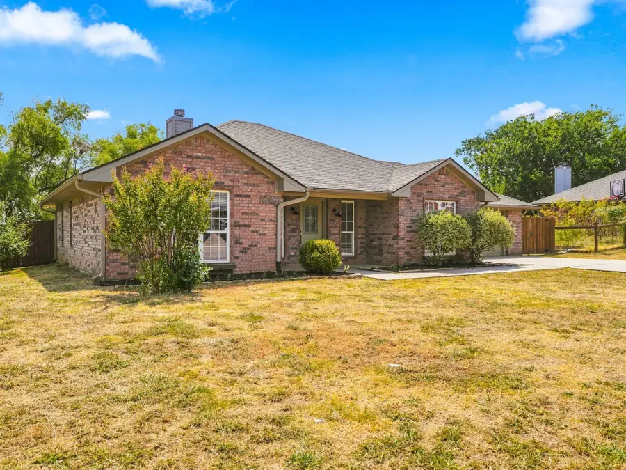 213 Bryant Street, Pottsboro, TX 75076 - #2