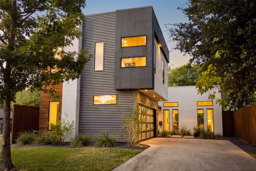 424 Cameron Avenue, Dallas, TX 75223 - #2