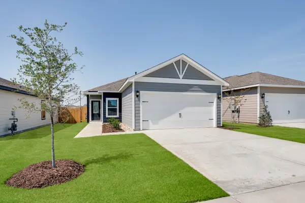 8325 White Wolf Trail, Ponder, TX 76259