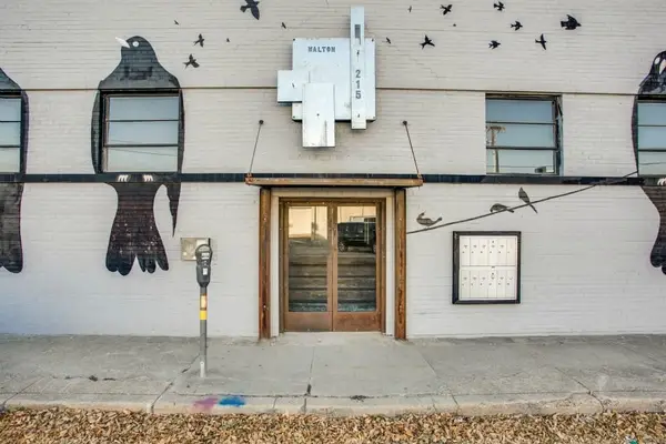 215 N Walton Street #1, Dallas, TX 75226