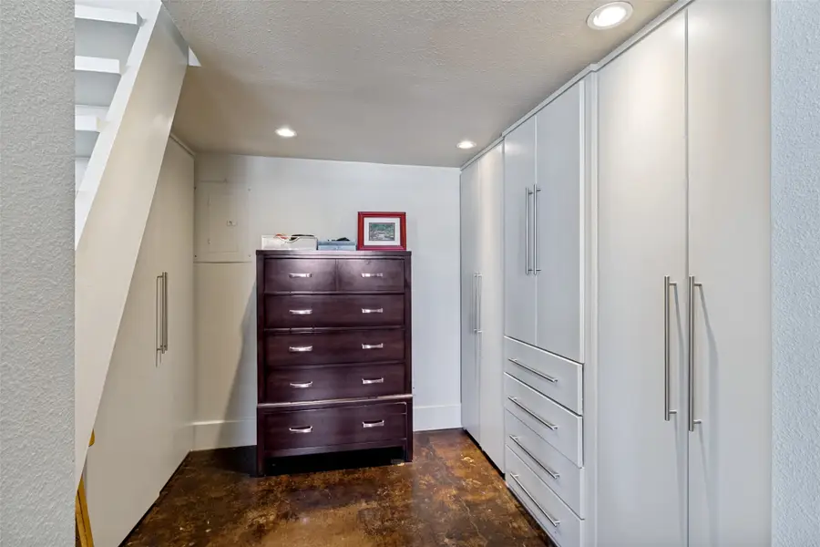 215 N Walton Street #1, Dallas, TX 75226 - #3