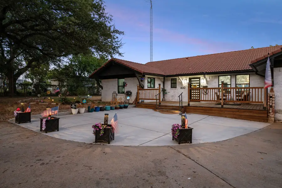 400 W Atchley Drive, Granbury, TX 76048 - #2