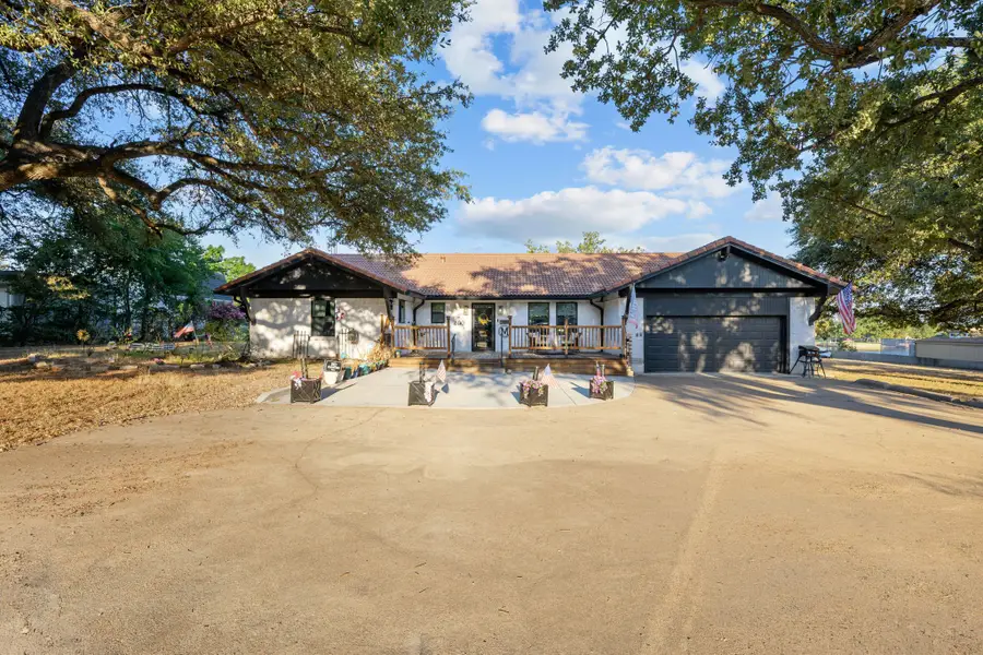 400 W Atchley Drive, Granbury, TX 76048 - #3