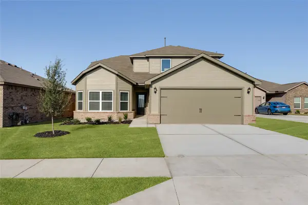 11156 Santana Drive, Fort Worth, TX 76108