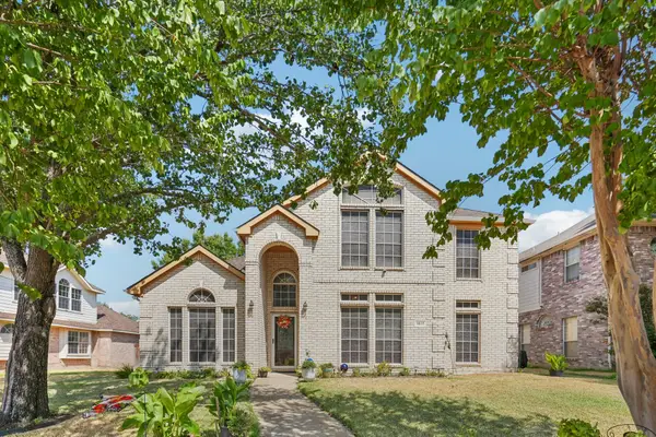 1517 Mountain Laurel Lane, DeSoto, TX 75115