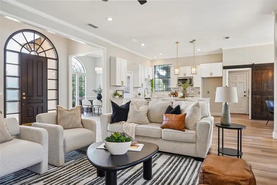 6006 Millwood Drive, Arlington, TX 76016 - #2