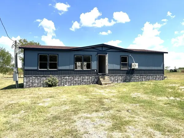 611 E Broadmore Avenue, Wills Point, TX 75169