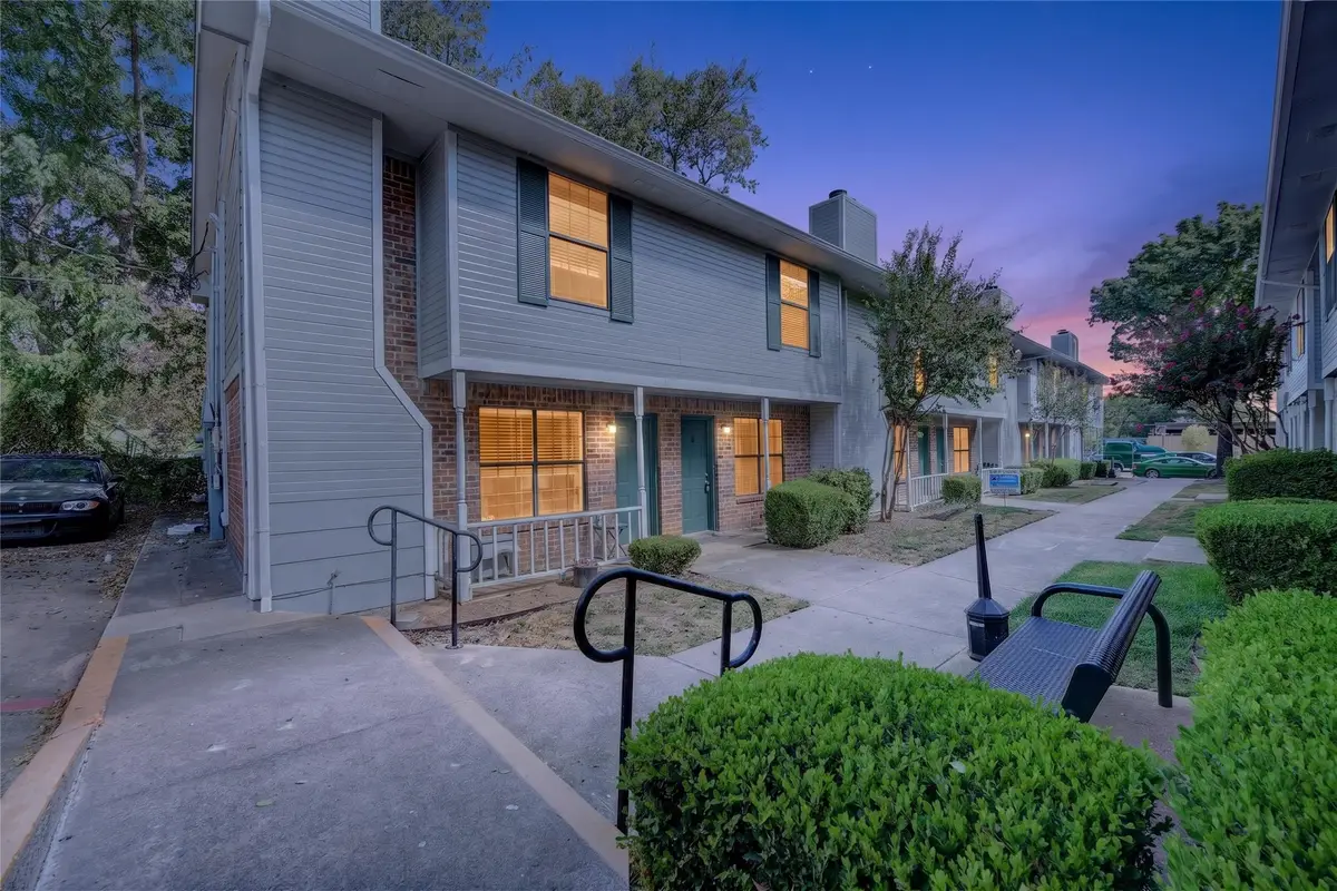 929 Hickory Street #18, Denton, TX 76201 - #1