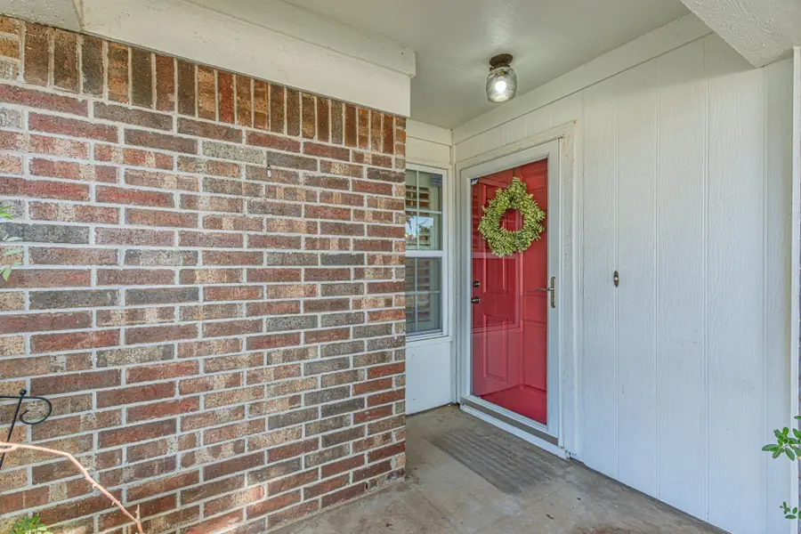 1724 Red Bud Lane, Euless, TX 76039 - #2