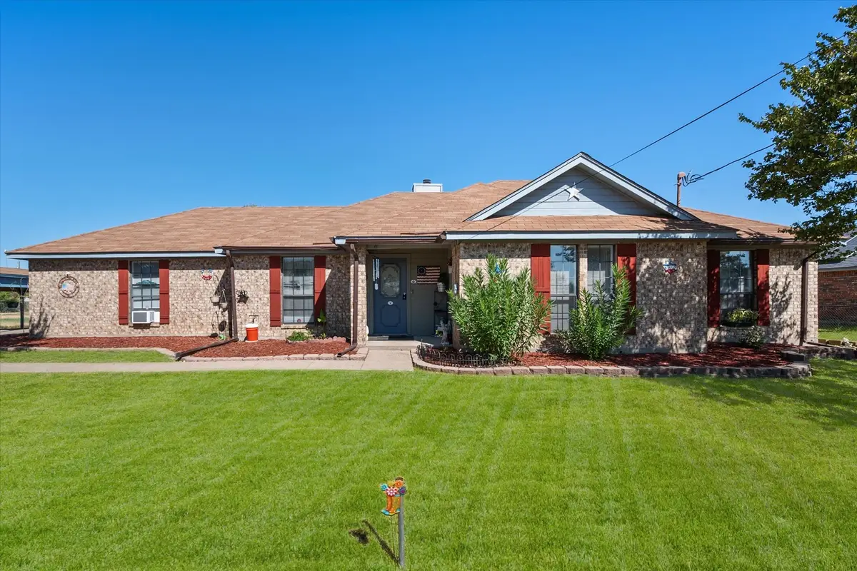 649 E Reindeer Road, Lancaster, TX 75146 - #1