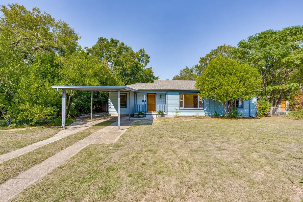 5520 Asbury Drive, River Oaks, TX 76114 - #1